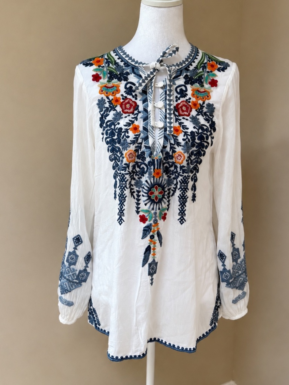 Johnny Was White Floral Embroidered Cupra Rayon Tunic Blouse Small - Picture 4 of 11